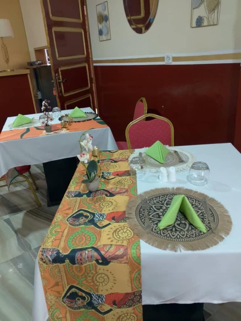 Hotel Restaurant Constellation Tchang المظهر الخارجي الصورة