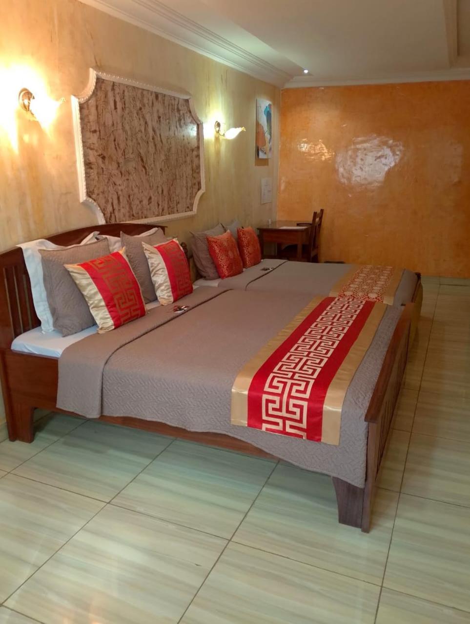 Hotel Restaurant Constellation Tchang المظهر الخارجي الصورة