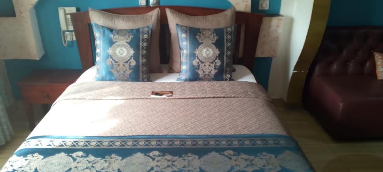 Hotel Restaurant Constellation Tchang الغرفة الصورة